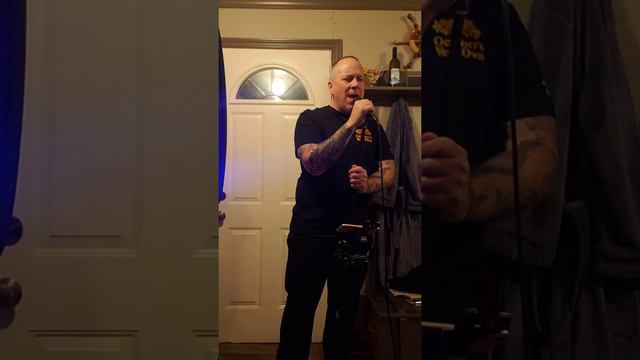 zombie cover by Bad Wolves Karaoke смотреть онлайн