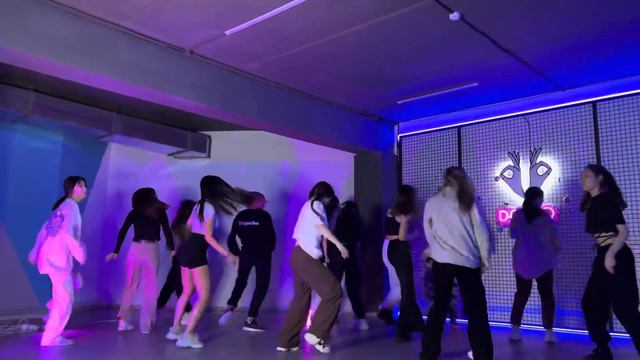 TAYC - DO DO | REDY CHOREOGRAPHY | EVA CHOREOGRAPHER смотреть онлайн