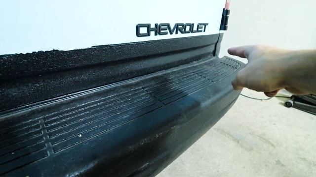 LEAKS & REAR DOOR TROUBLE: Fixing My Chevy Astro Van