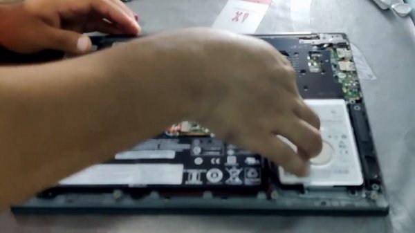 Lenovo IdeaPad 330s-14ikb "Actualización a unidad SSD"