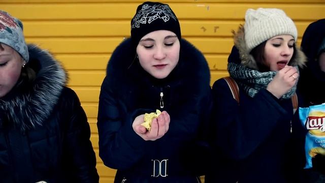 Клип Nena 99 Luftballons