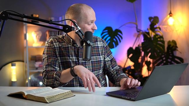 Как найти настоящую любовь?! - Спецвыпуск подкаста "Вера от слышания". Михаил Крюков смотреть онлайн