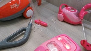 Какой детский пылесос лучше? Тестируем игрушечные пылесосы на прочность!