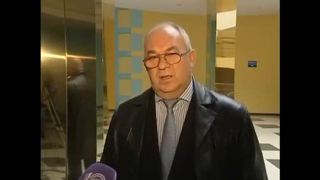 ХК "Мордовия" - ХК "Славутич" + интервью президента РХЛ.wmv смотреть онлайн