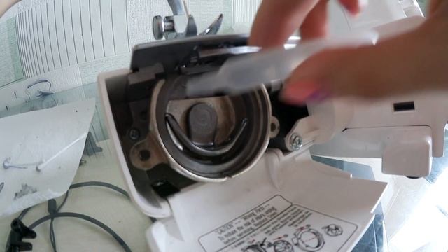 Как смазать и почистить швейную машинку смотреть онлайн