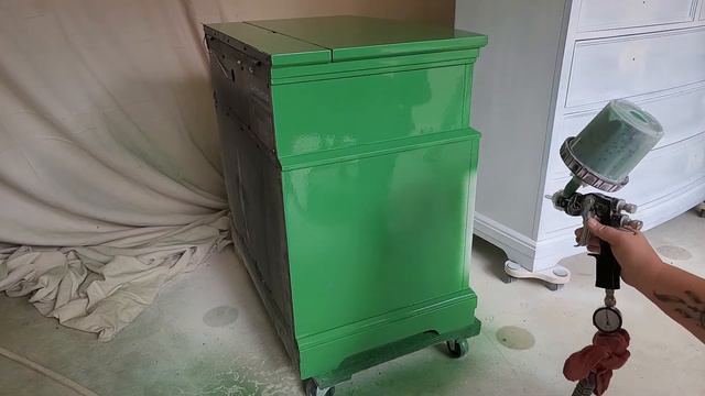 Modern Makeover/Dresser & Nightstand Flip смотреть онлайн