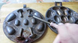 Как почистить орешницу или сковородку от нагара - самый простой способ