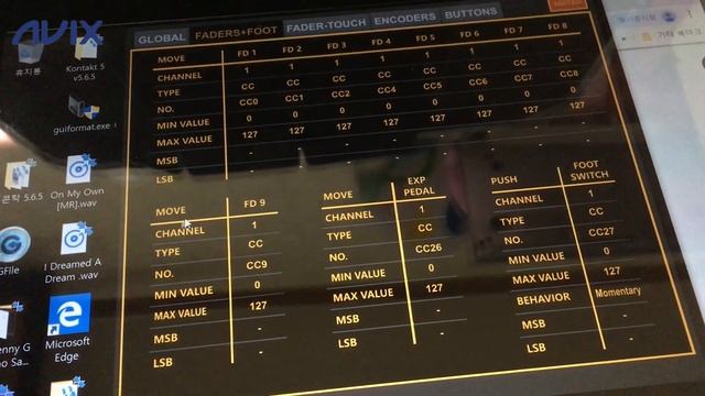 behringer, X-TOUCH COMPACT +XR18 смотреть онлайн