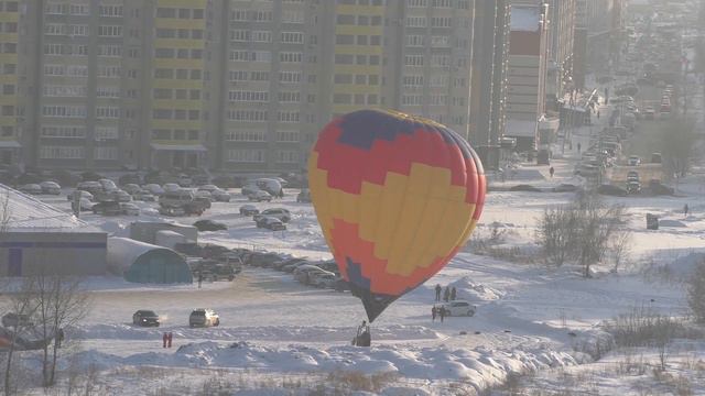 Вспоминаю старые песни Жил да был на белом свете симпатичный парень целых двадцать лет... смотреть онлайн