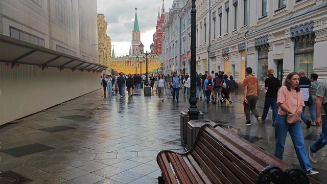 Центр Москвы ГУМ Никольская улица 21 июля 2024 1ч смотреть онлайн