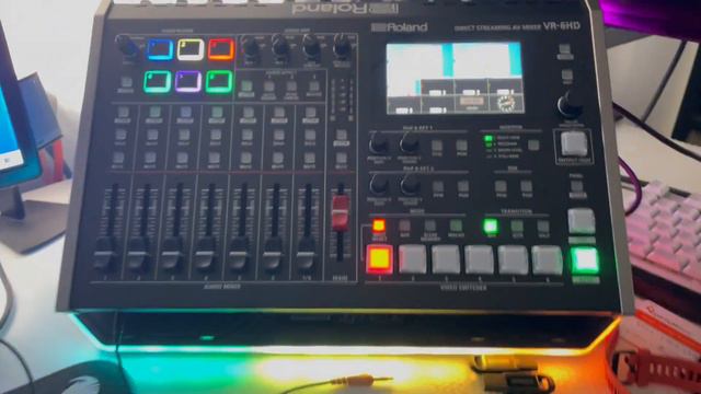 Roland VR-6HD for Twitch streaming смотреть онлайн