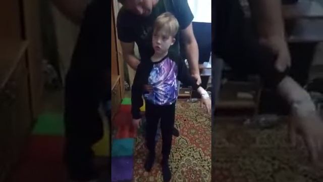 Дали ребёнку в школе конфету с большим концентратом никотина смотреть онлайн