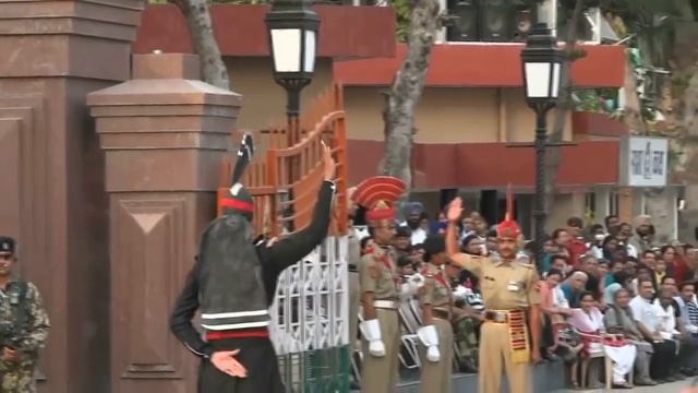 Смена караула На границе Индии и Пакистана. Wagah Border Pakistan / India.