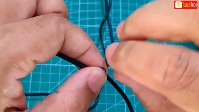How to Repair Desktop Mini USB Table Fan | Mini USB Table Fan - DIY Fix a Broken Cable Wire смотреть онлайн