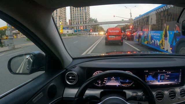Mercedes Benz E-200 смотреть онлайн