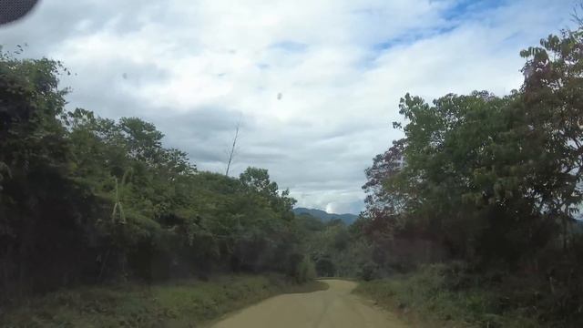 Rough Border Crossing [VAN LIFE PERU BEGINS] S6E1 смотреть онлайн