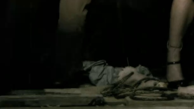 Thousand Foot Krutch - Falls Apart смотреть онлайн