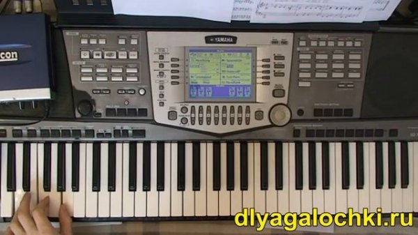 Видеоурок на синтезаторе Белым снегом