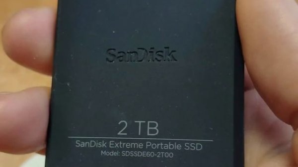 Внешний SSD SanDisk Extreme Portable 250GB, 500GB, 1TB, 2TB (SDSSDE60)