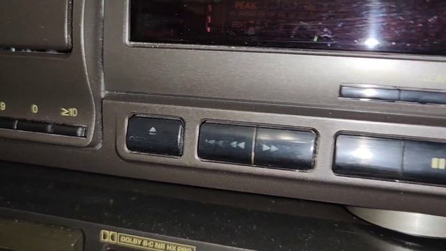 НАШЁЛ НА ПОМОЙКЕ CD ПРОИГРЫВАТЕЛЬ TECHNICS - обзор и первое включение смотреть онлайн