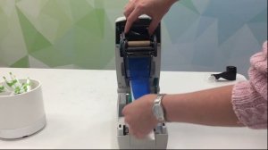 Замена риббона в принтере этикеток Zebra TLP 2824.mp4