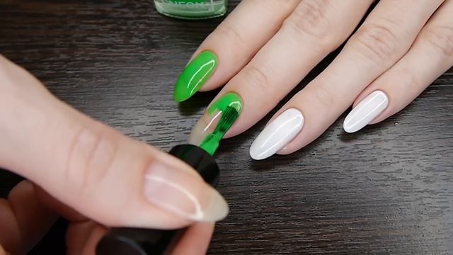 Обновки для маникюра. Яркий летний маникюр с водными слайдерами (обычный лак) смотреть онлайн