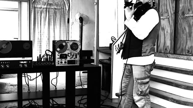 Jamie O'Callaghan - Electric violin/reel-to-reel live смотреть онлайн