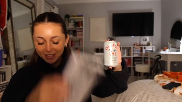 weekend in my life??♀️?️? (decorating for xmas, yoga, unboxings, hair & makeup routines + more) смотреть онлайн