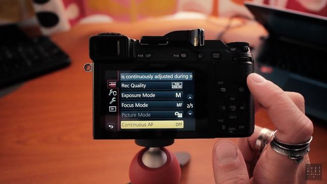 Cinematic Panasonic GX80 / GX85 Settings for Filmmaking смотреть онлайн