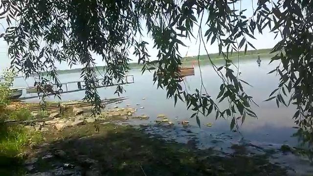 Чуден Днепр при тихой погоде смотреть онлайн