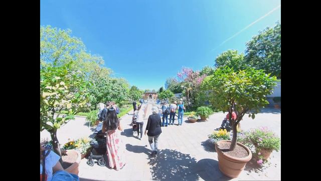 garden of the world, Berlin, germany смотреть онлайн