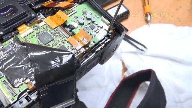 Canon 5D mark III replace board SD card смотреть онлайн