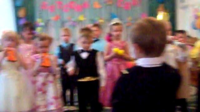 Оркестр на выпускном утреннике муз.рук. Парахневич И.П. смотреть онлайн