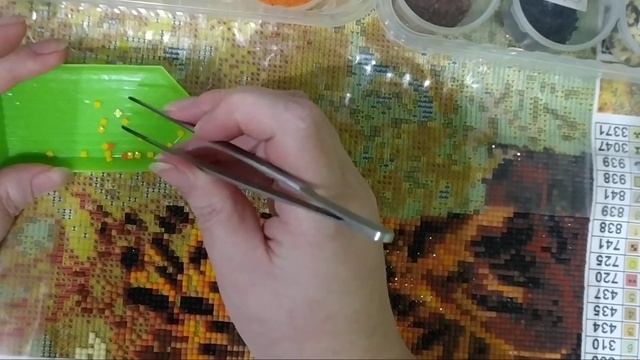 Про пауков, тараканов, алмазку и планы на вышивку)) смотреть онлайн