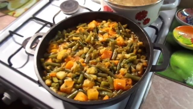 Life-ВЛОГ (муравьиная ферма; готовлю; как Ричи сходила к офтальмологу). смотреть онлайн