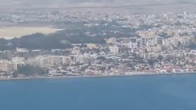 Landing at Larnaca Airport, Cyprus смотреть онлайн