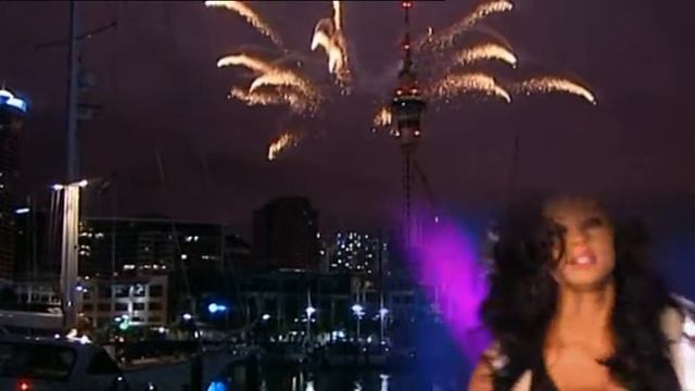 Alesha Dixon - New Year's Live - Breathe Slow (Live) смотреть онлайн