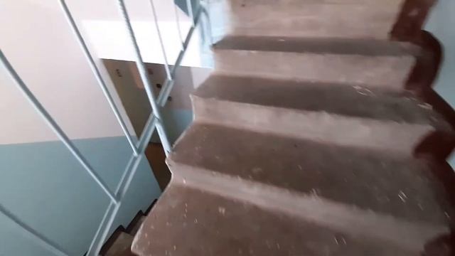 На 1 этаже Поликлиника #8! Новый лифт (МЛМ 2015) Ватутина в серии дома : 86 смотреть онлайн