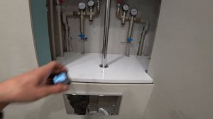 Вместительный и надёжный встроенный шкаф в туалете. Выжимаем МАКСИМУМ из нежилой площади!!!)))