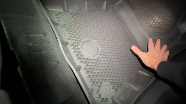 Купил ковры в Geely Monjaro смотреть онлайн