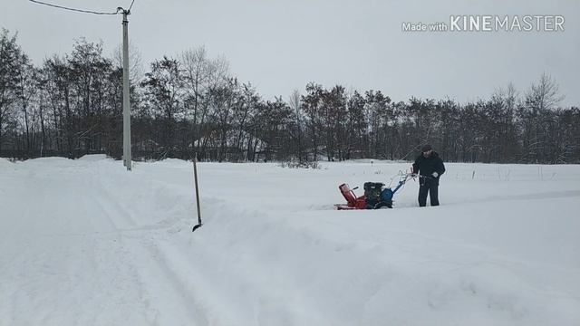 5. 01. 2019 Уборка снега снегоуборщиком. смотреть онлайн