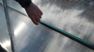 Обшивка теплицы поликарбонатом.