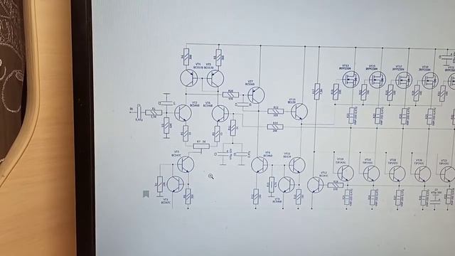 Полярность конденсатора в делителе ООС УМЗЧ смотреть онлайн