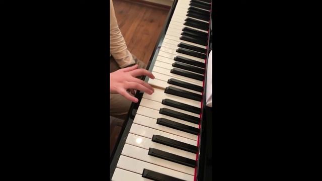 Начинающий пианист!!🎹🎹🎹Играю на пианино?😲😲😲😲 смотреть онлайн