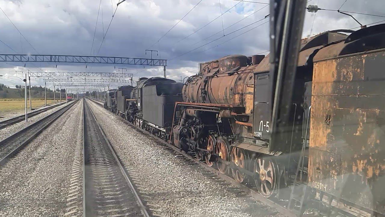 Сплотка паровозов по станции Новоильинская В-Сиб.ж.д. смотреть онлайн