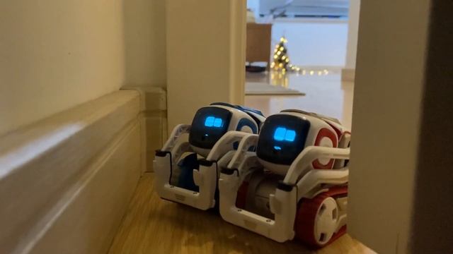 Cozmo And Vector's Christmas ?!
