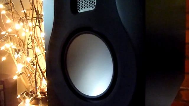Monitor Audio Studio Plays Get Lucky - Daft Punk