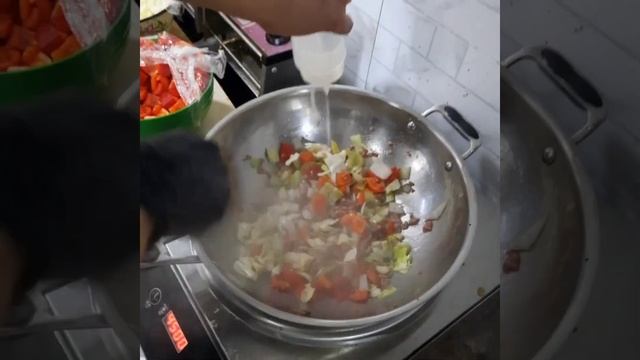 Вок с говядиной#woke #food#рецепт#вкусно#еда#кулинария#казахстан #бишкек смотреть онлайн