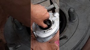 Ремонт головок Урал Днепр извлечение седла клапана с помощью резьбы