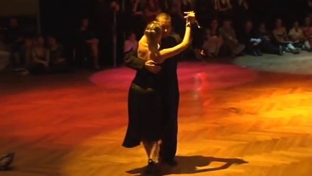 Javier Rodriguez & Andrea Missé - Argentine Tango смотреть онлайн